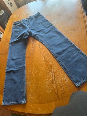 Classic Men's Dark Blue Jeans